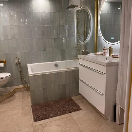 Διαμέρισμα Downtown Living *