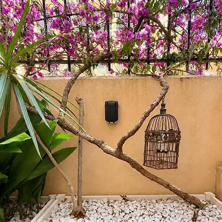 Quiet Private - 2min Train Station - 5min Palais Croisette - Private Entrance Apartment Cannes